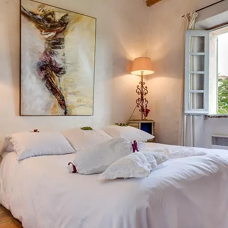 Bed & Breakfast Bastide De La Lauve 3*